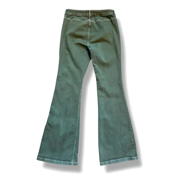 Garage Women's Juniors Green Low Rise Flared Jeans Size 7 - Picture 8 of 11